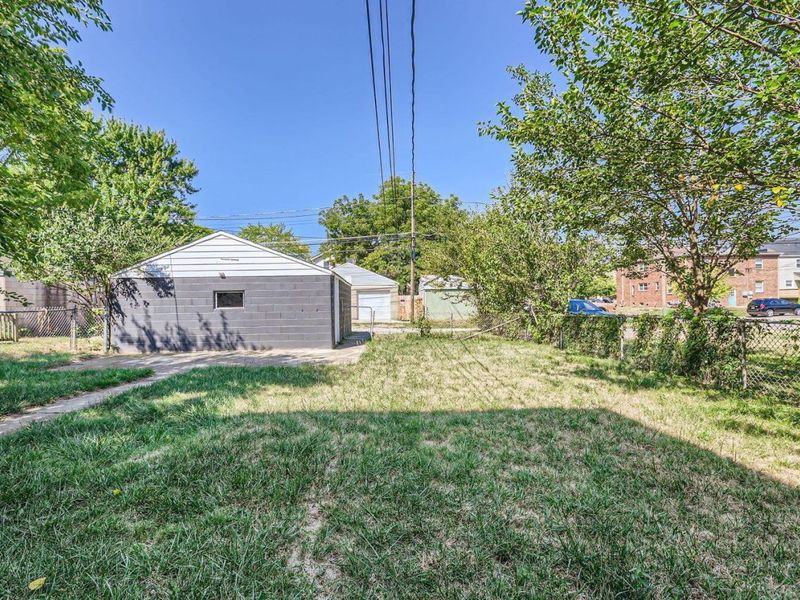 75 N Huron Avenue, Columbus, OH 43204 Photo 27