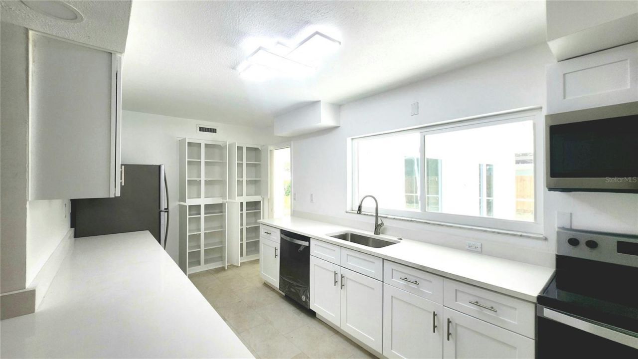1715 York Court, Fort Pierce, FL 34982 Photo