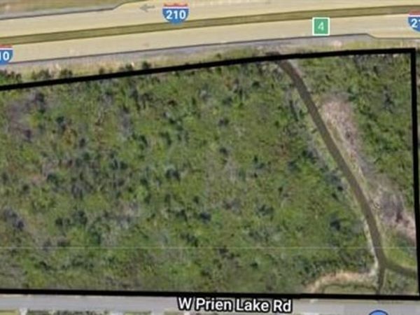 2300 W Prien Lake Road W, Lake Charles, LA 70605