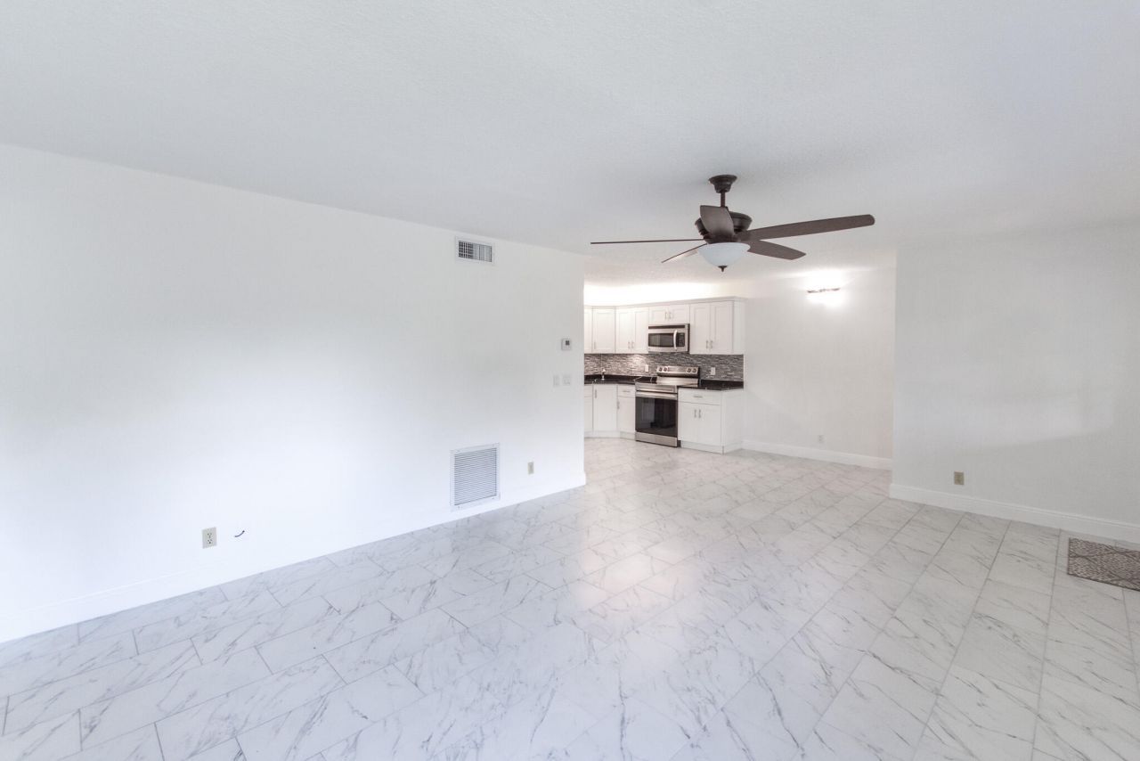4899 Sable Pine Circle, Unit A2, West Palm Beach, FL 33417 Photo