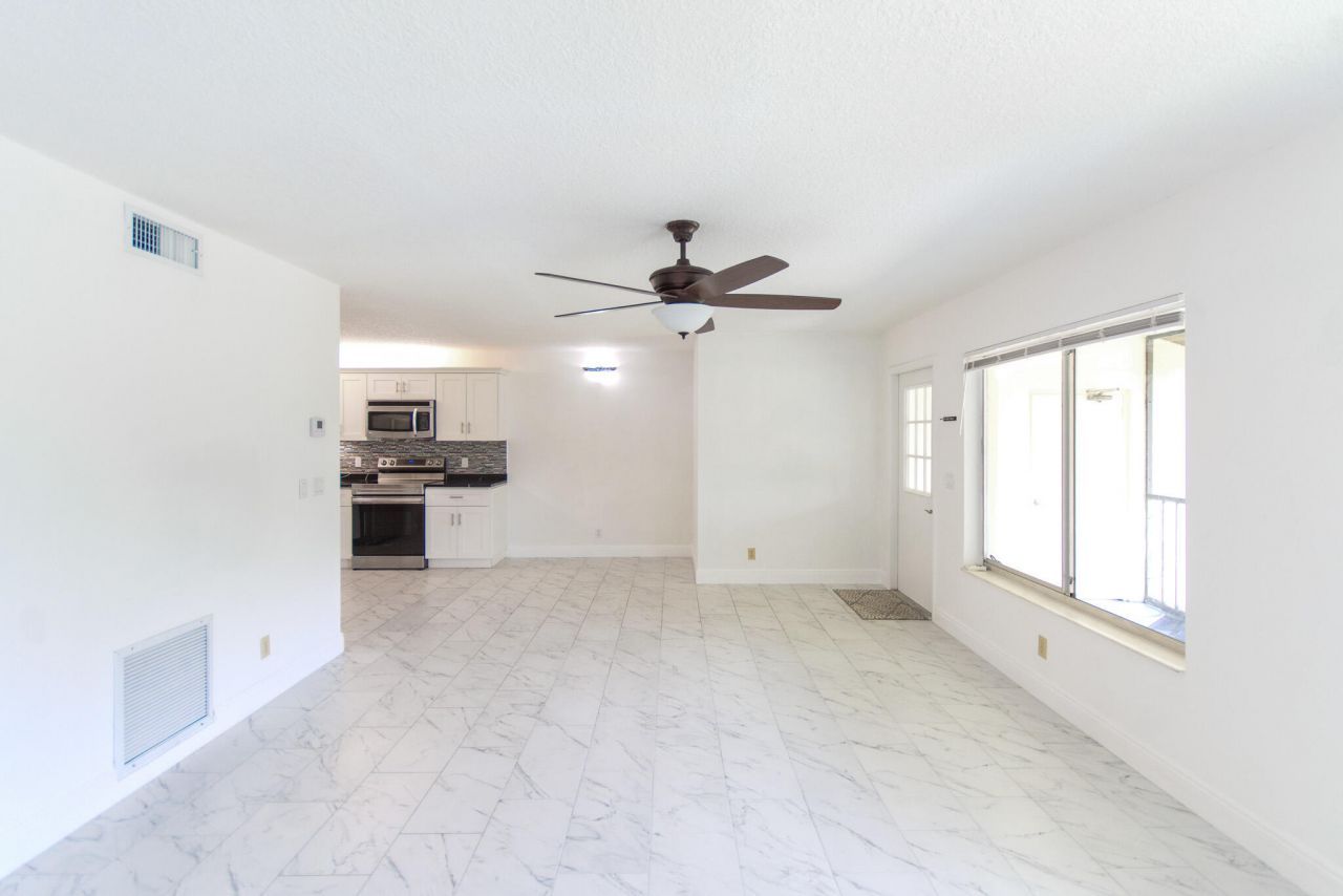4899 Sable Pine Circle, Unit A2, West Palm Beach, FL 33417 Photo
