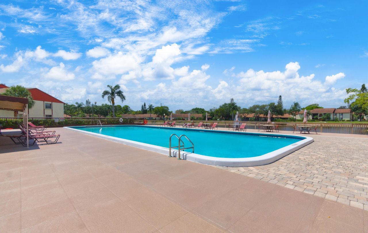 4899 Sable Pine Circle, Unit A2, West Palm Beach, FL 33417 Photo