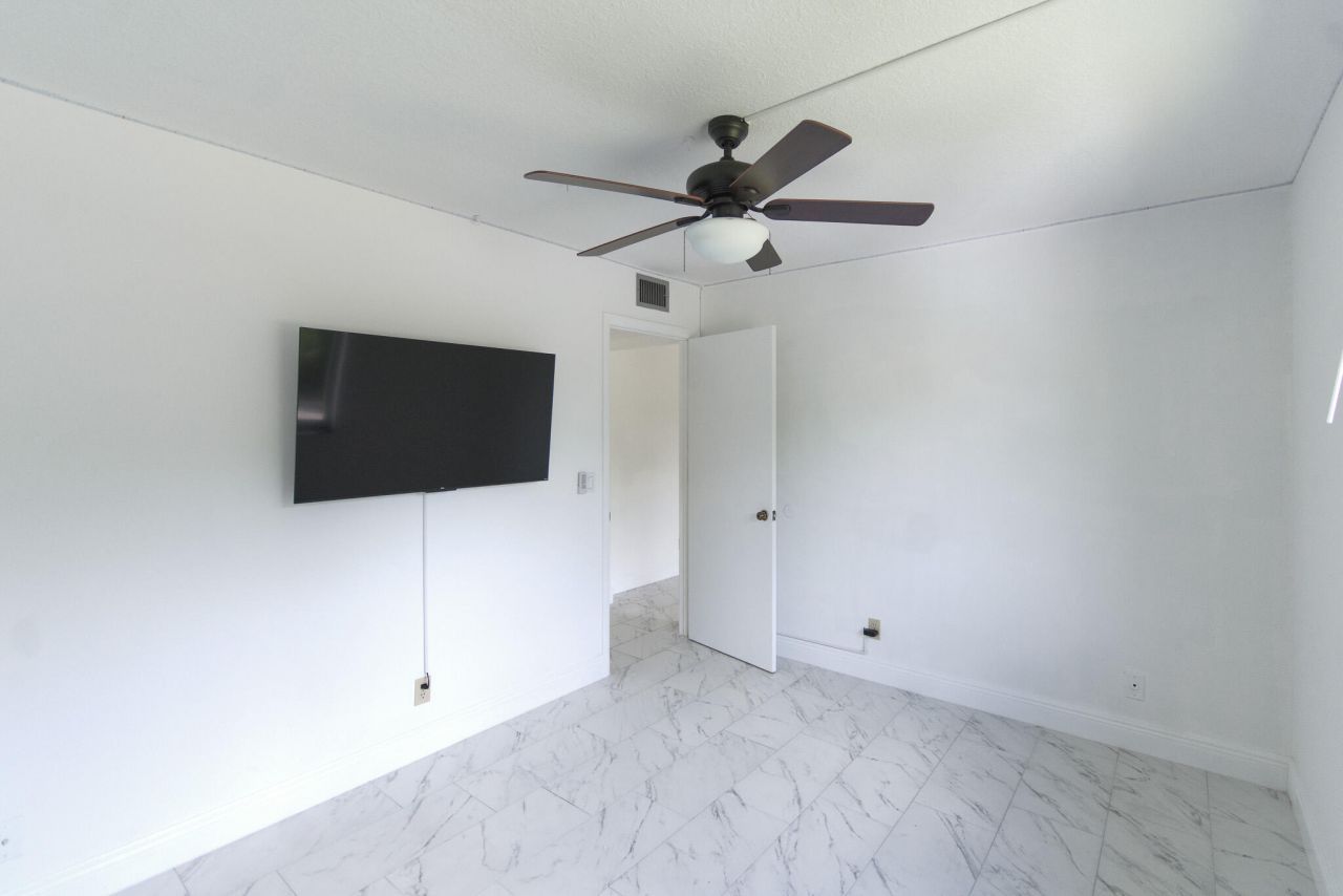 4899 Sable Pine Circle, Unit A2, West Palm Beach, FL 33417 Photo