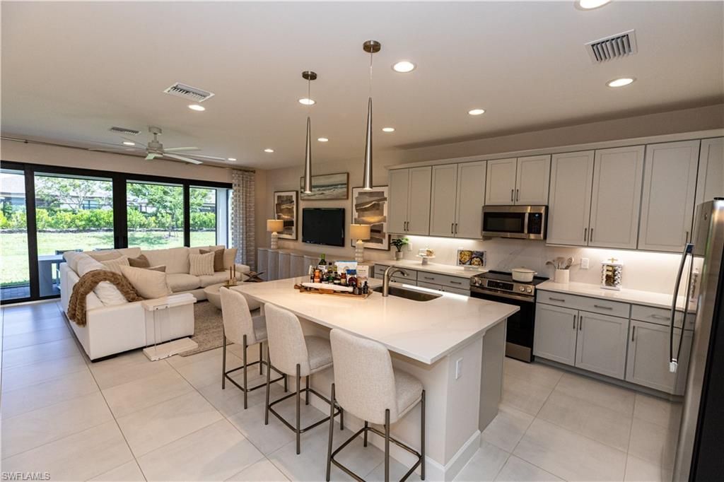 3384 Meloy Dr, Fort Myers, FL 33905 Photo