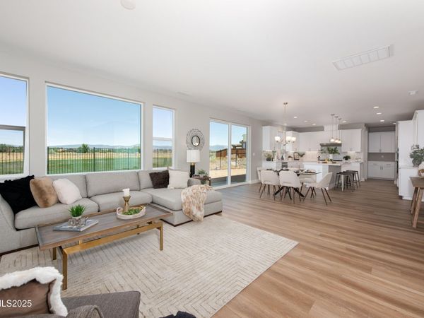 620 Sage Grouse Lp, Gardnerville, NV 89460