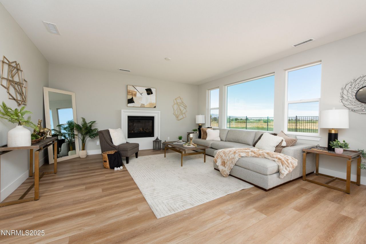 620 Sage Grouse Lp, Gardnerville, NV 89460 Photo