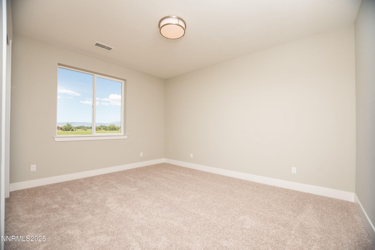 620 Sage Grouse Lp, Gardnerville, NV 89460 Photo