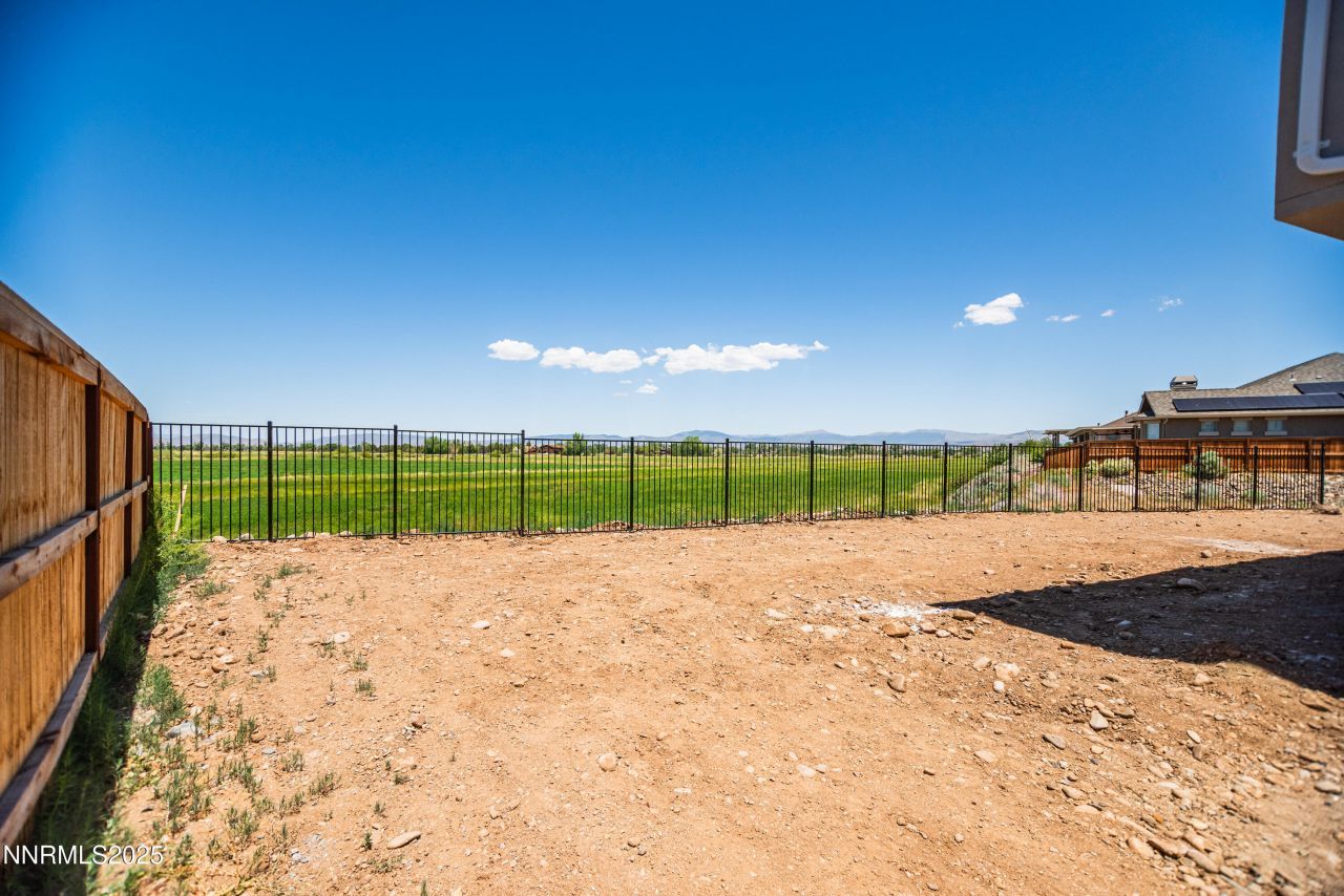 620 Sage Grouse Lp, Gardnerville, NV 89460 Photo