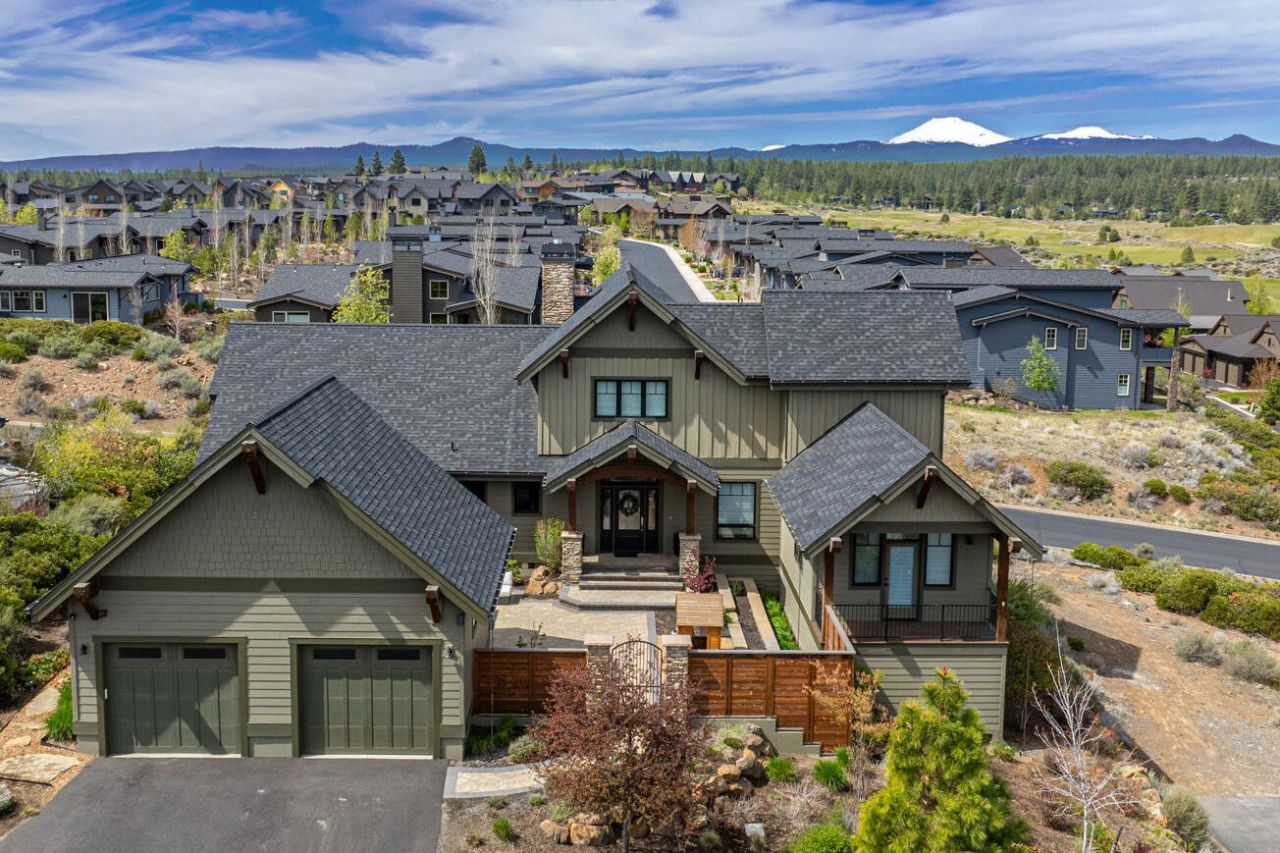 61318 Tetherow Vista Drive, Bend, OR 97702 Main Photo