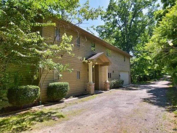 16431 Glassman Road, Union Pier, MI 49129