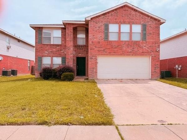 3016 Cesareo Drive, Grand Prairie, TX 75052
