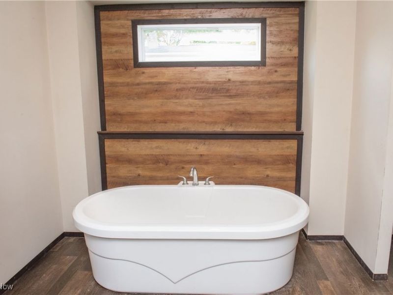 4691 Scenic Drive, Ravenna, OH 44266 Photo 12