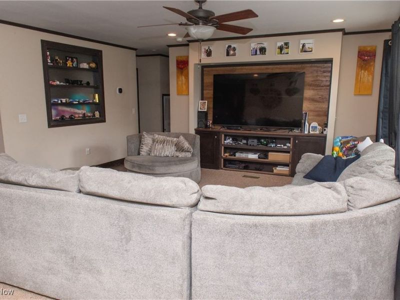 4691 Scenic Drive, Ravenna, OH 44266 Photo 4