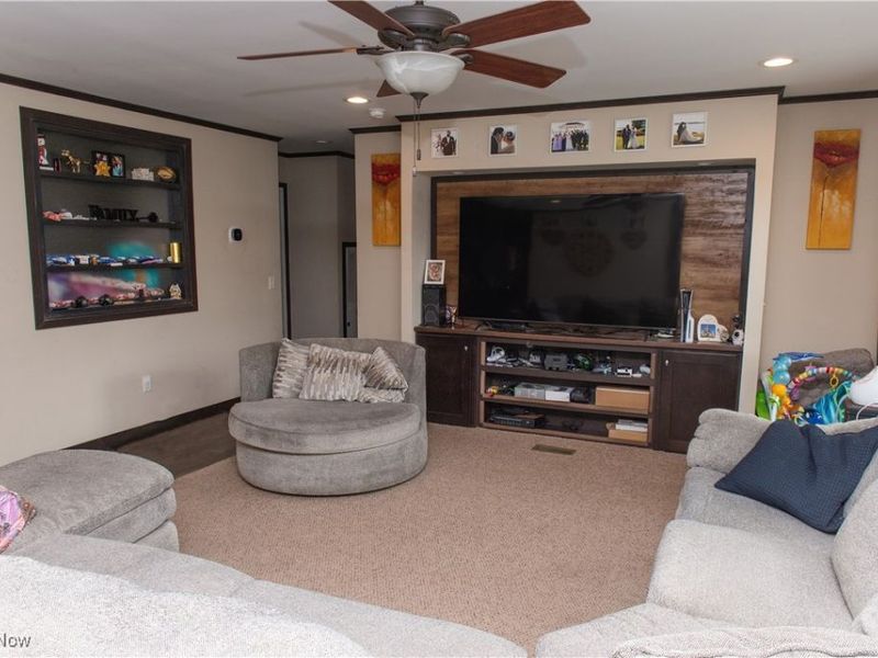 4691 Scenic Drive, Ravenna, OH 44266 Photo 5