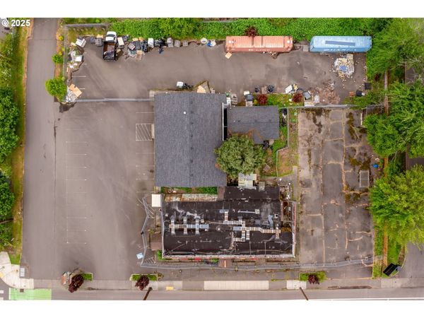 16721 SE DIVISION ST, Portland, OR 97236