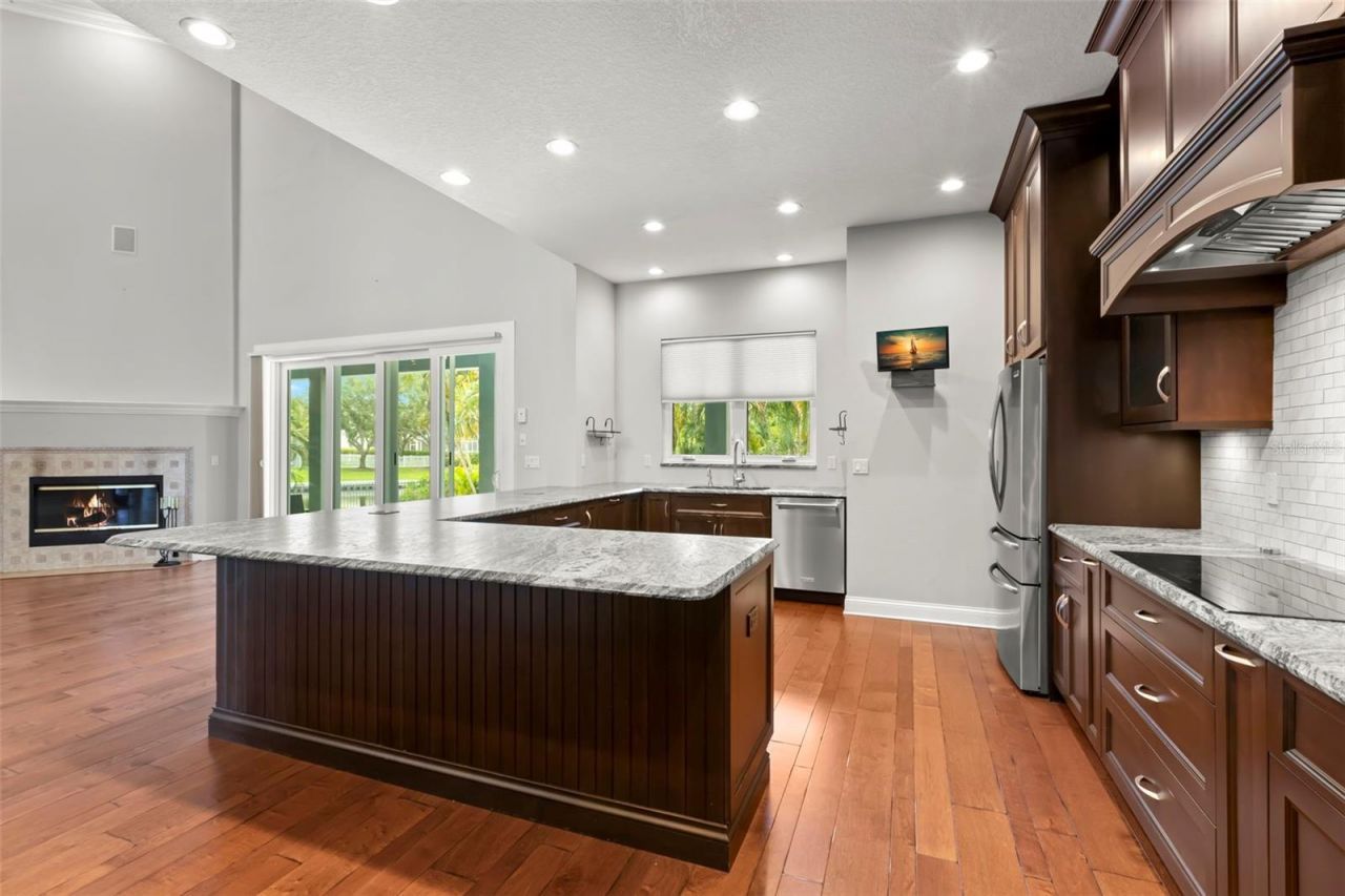 1171 Red Maple Circle Ne, Saint Petersburg, FL 33703 Photo