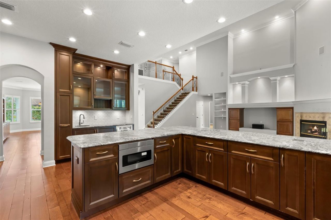 1171 Red Maple Circle Ne, Saint Petersburg, FL 33703 Photo