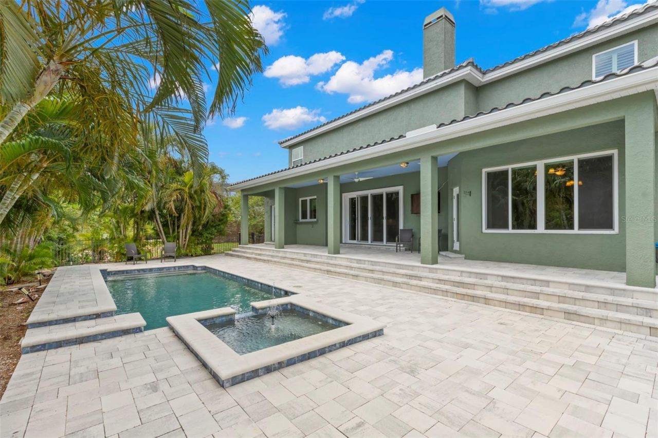 1171 Red Maple Circle Ne, Saint Petersburg, FL 33703 Photo