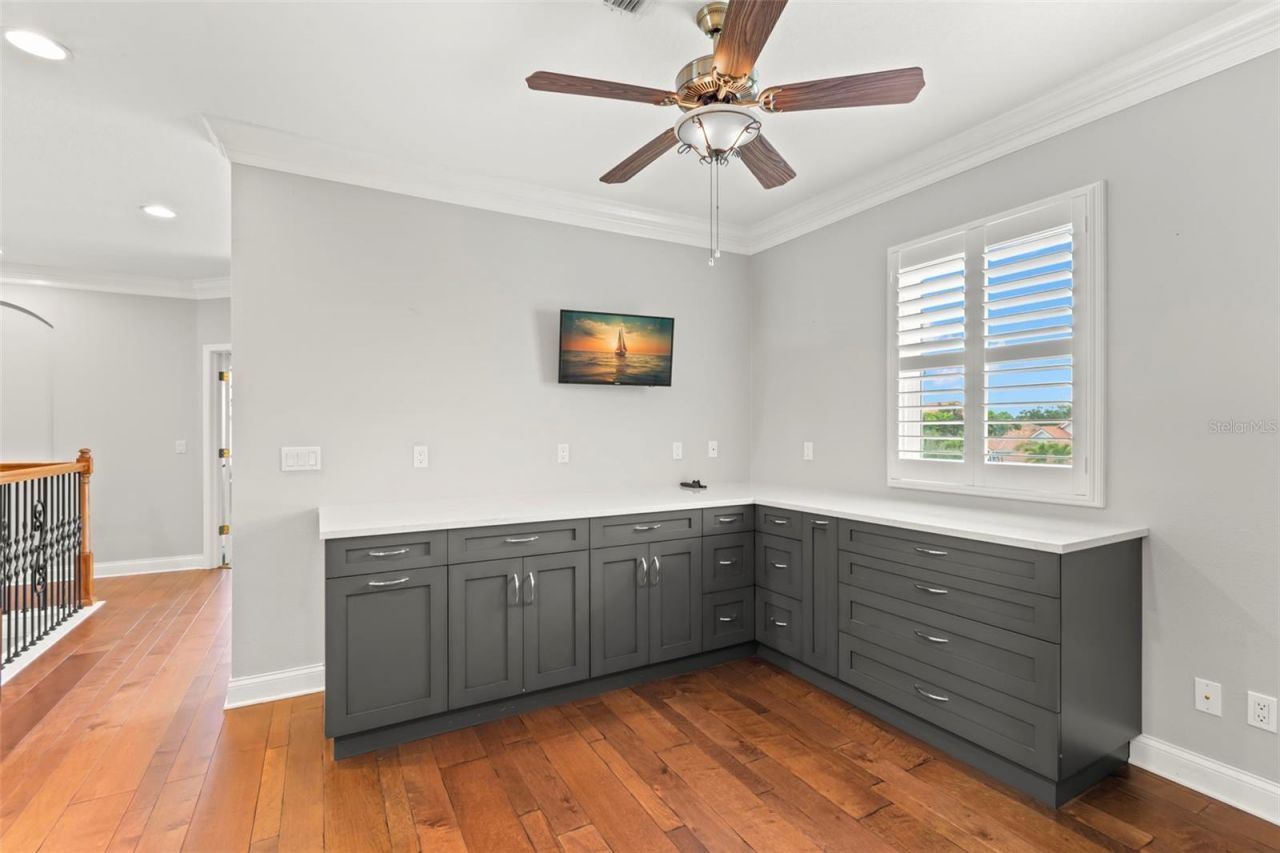 1171 Red Maple Circle Ne, Saint Petersburg, FL 33703 Photo