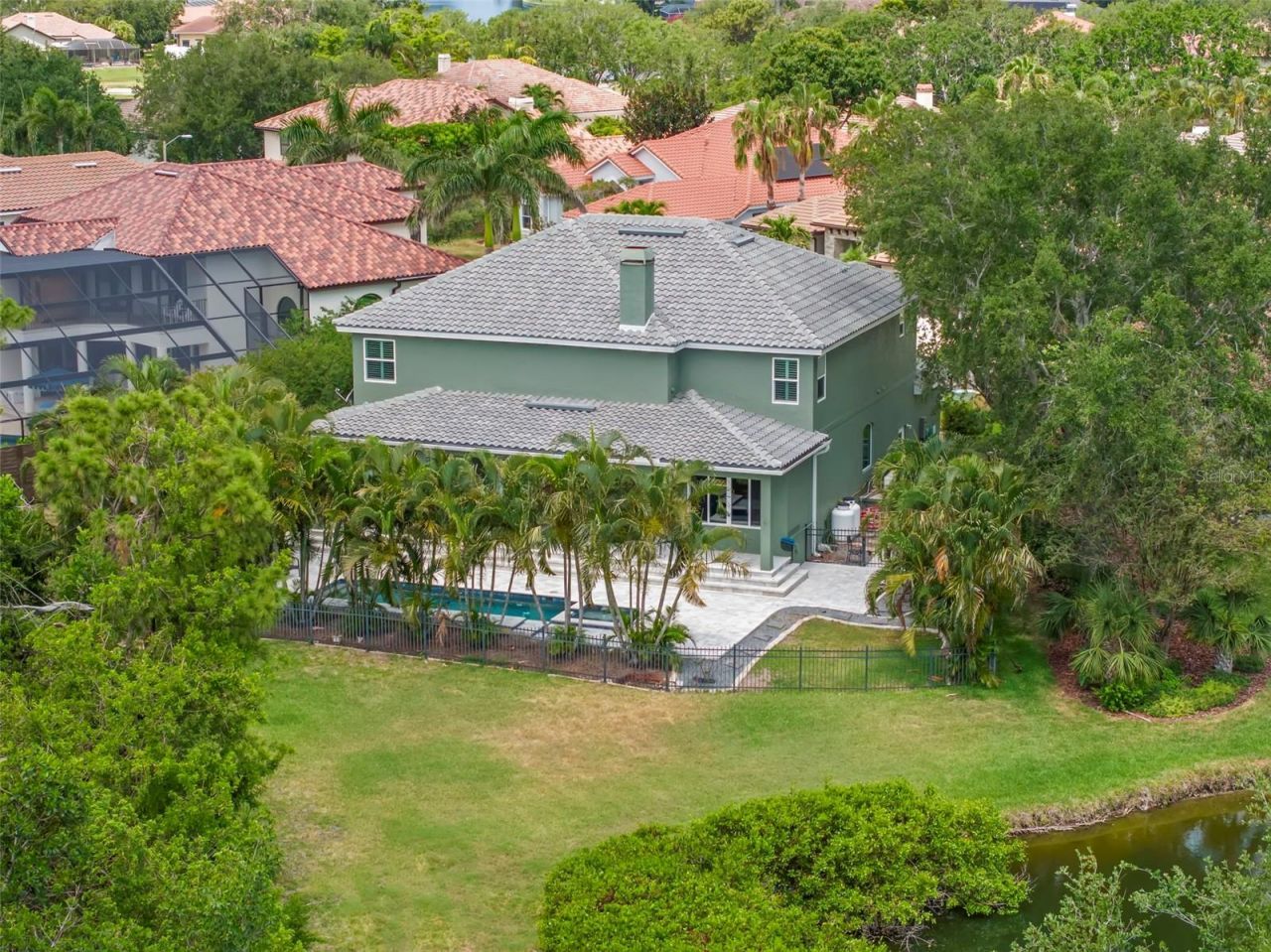 1171 Red Maple Circle Ne, Saint Petersburg, FL 33703 Photo