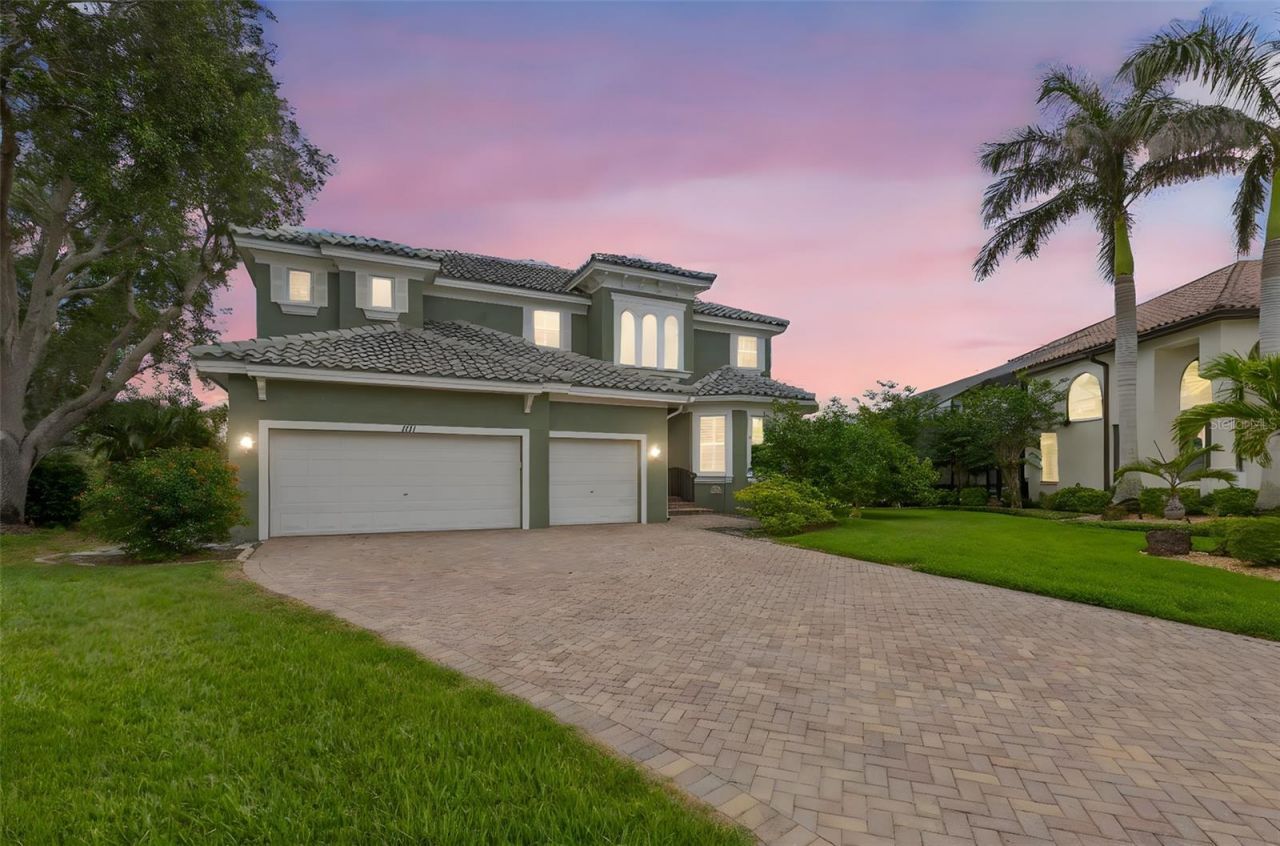 1171 Red Maple Circle Ne, Saint Petersburg, FL 33703 Photo