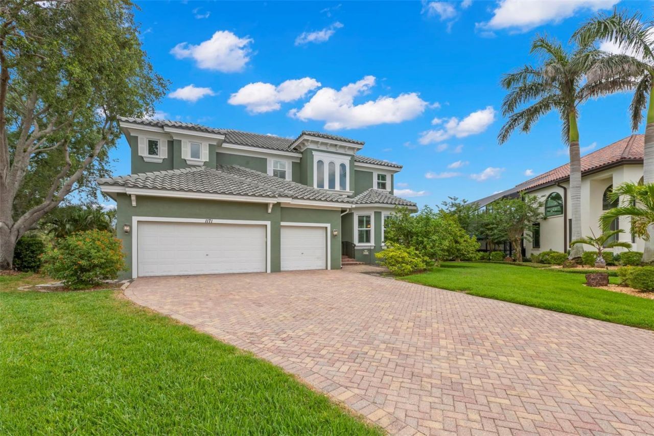 1171 Red Maple Circle Ne, Saint Petersburg, FL 33703 Photo
