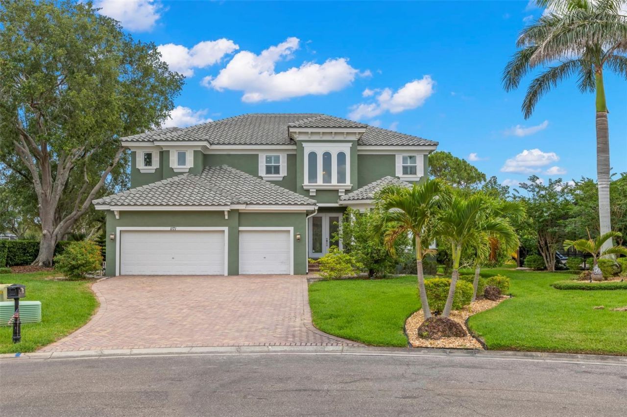 1171 Red Maple Circle Ne, Saint Petersburg, FL 33703 Photo