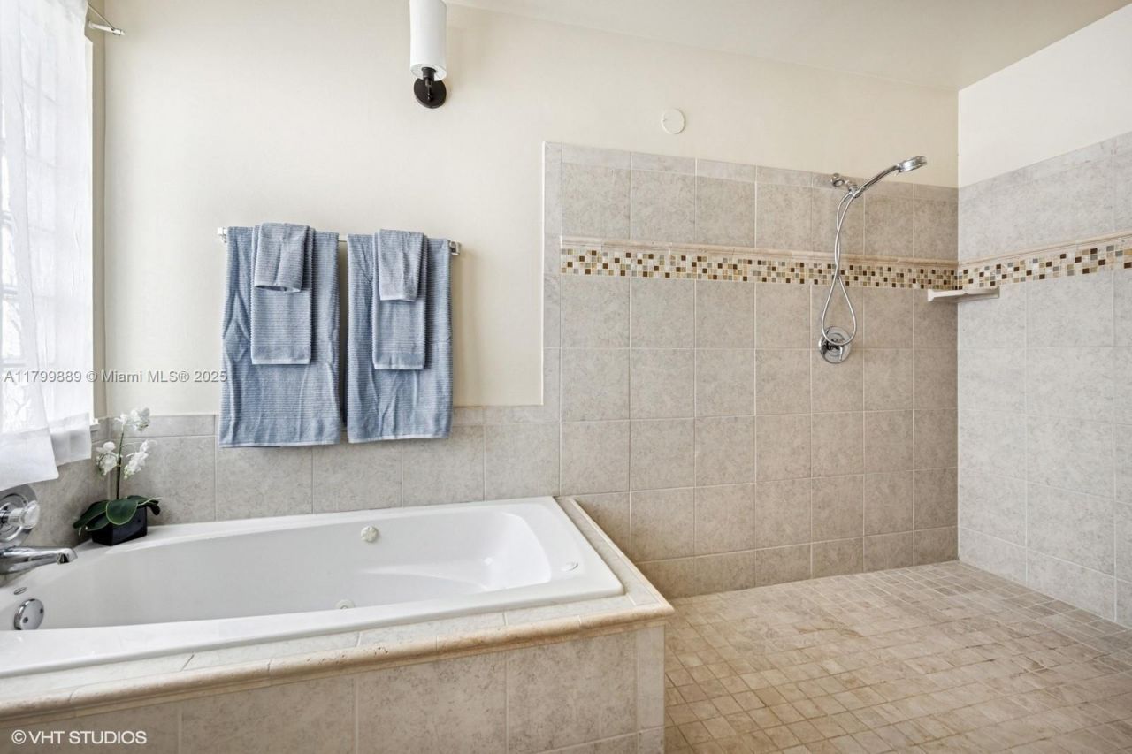 1910 SW 183rd Ter, Miramar, FL 33029 Photo