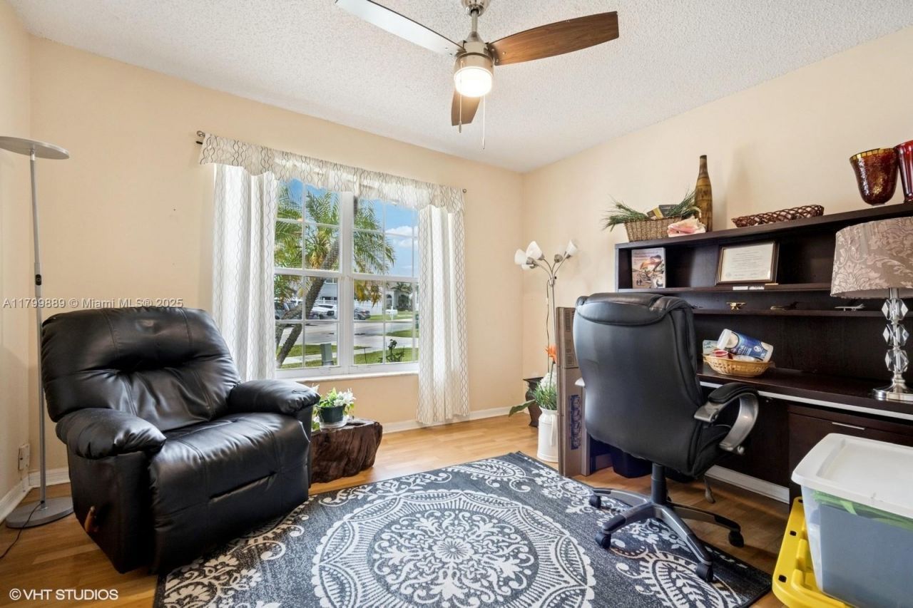 1910 SW 183rd Ter, Miramar, FL 33029 Photo