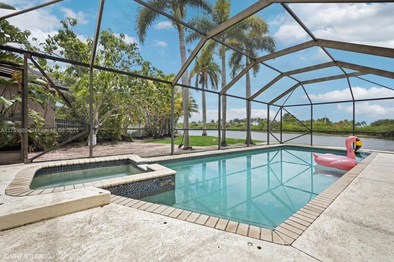 1910 SW 183rd Ter, Miramar, FL 33029 Photo