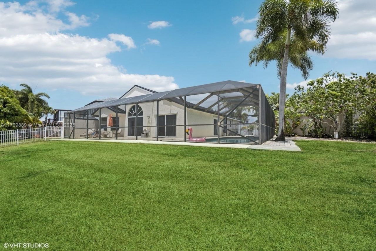 1910 SW 183rd Ter, Miramar, FL 33029 Photo