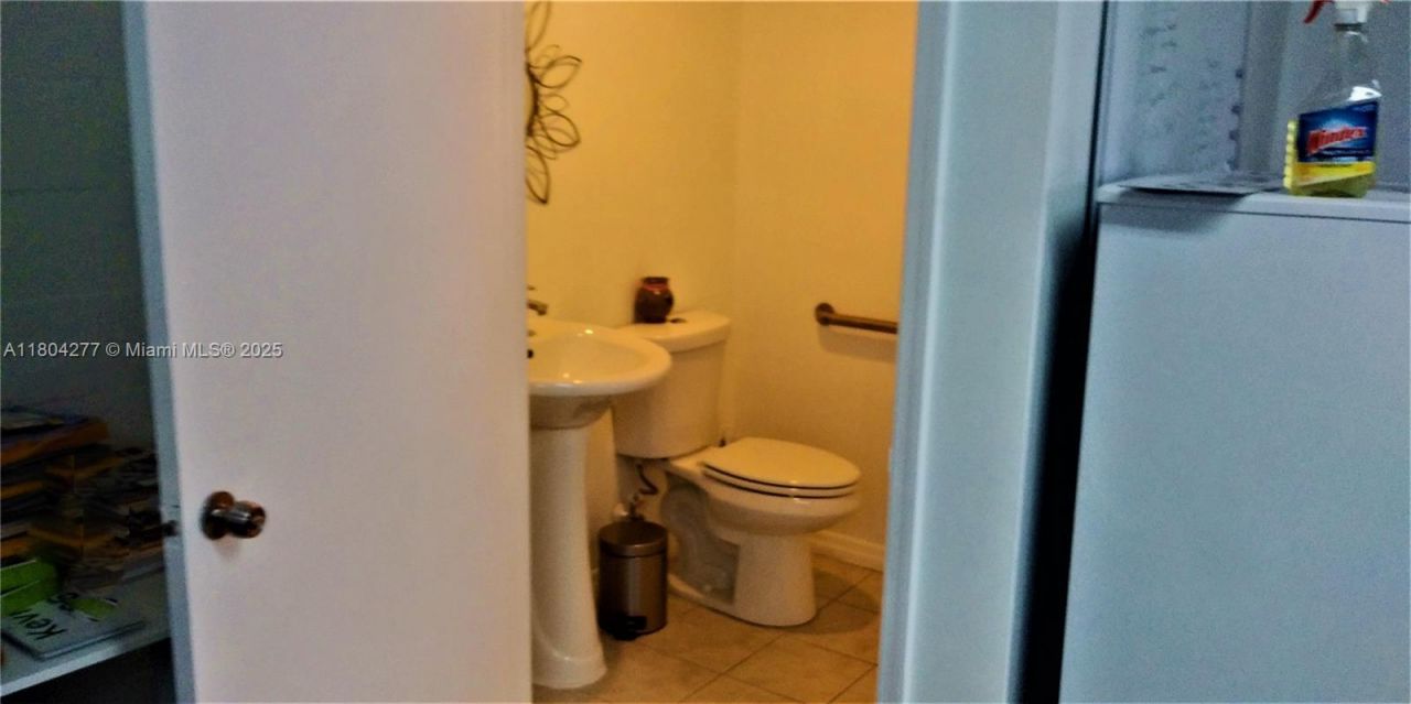 13028 SW 120th St, Unit 9, Miami, FL 33186 Photo