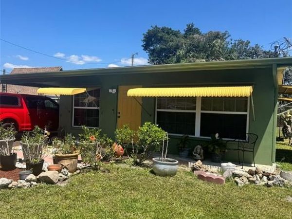 1154 4th Way, Fort Myers, FL 33903