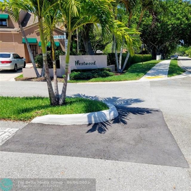 1668 Cypress Pointe Drive, Unit 1668, Coral Springs, FL 33071 Photo