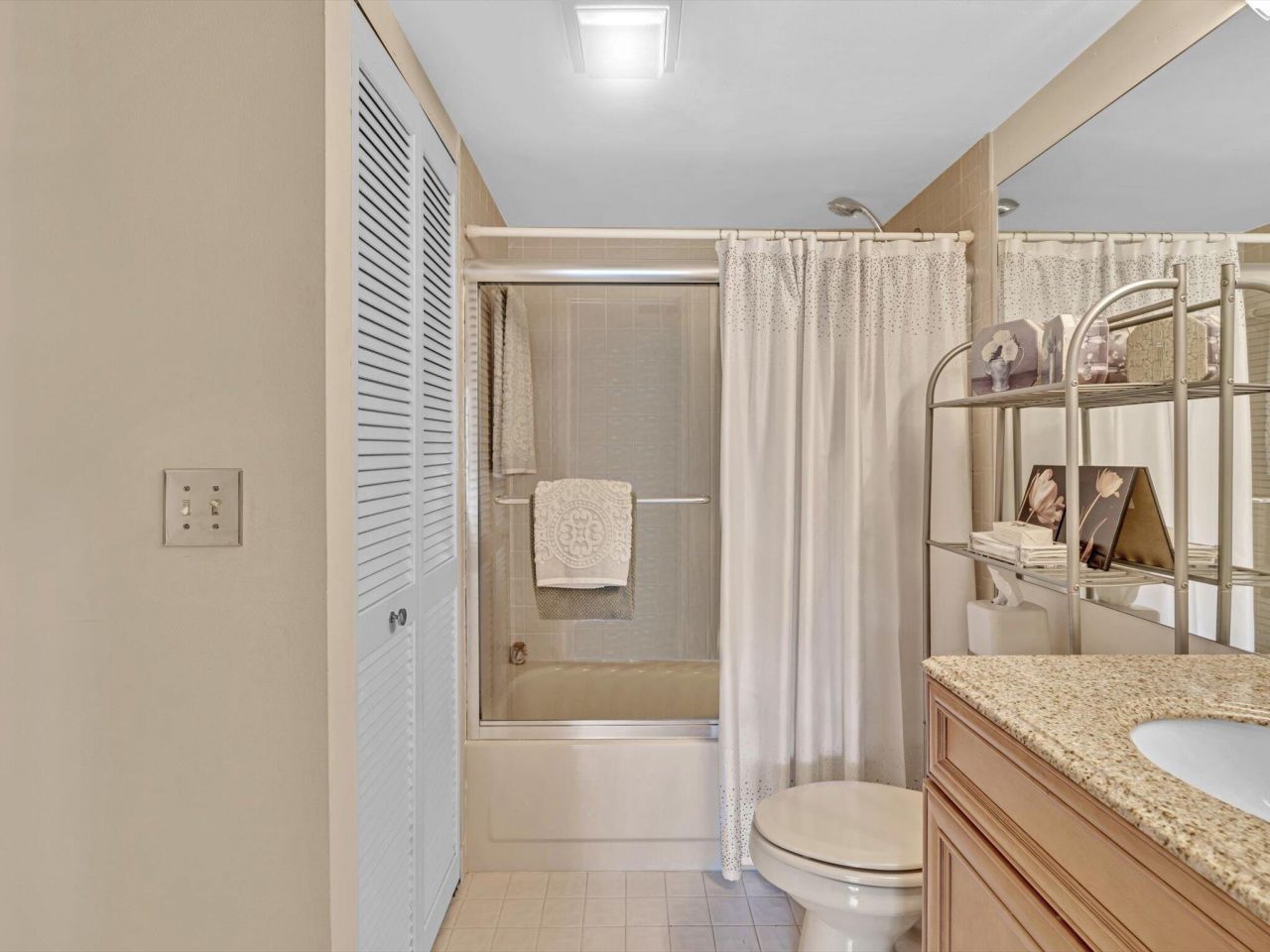 10143 Mangrove 203 Drive, Unit 203, Boynton Beach, FL 33437 Photo