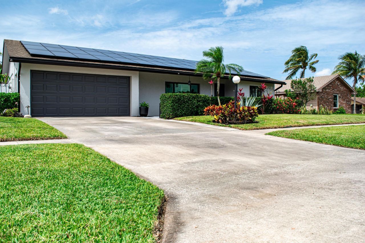 5432 Sandhurst Circle S, Lake Worth, FL 33463 Photo