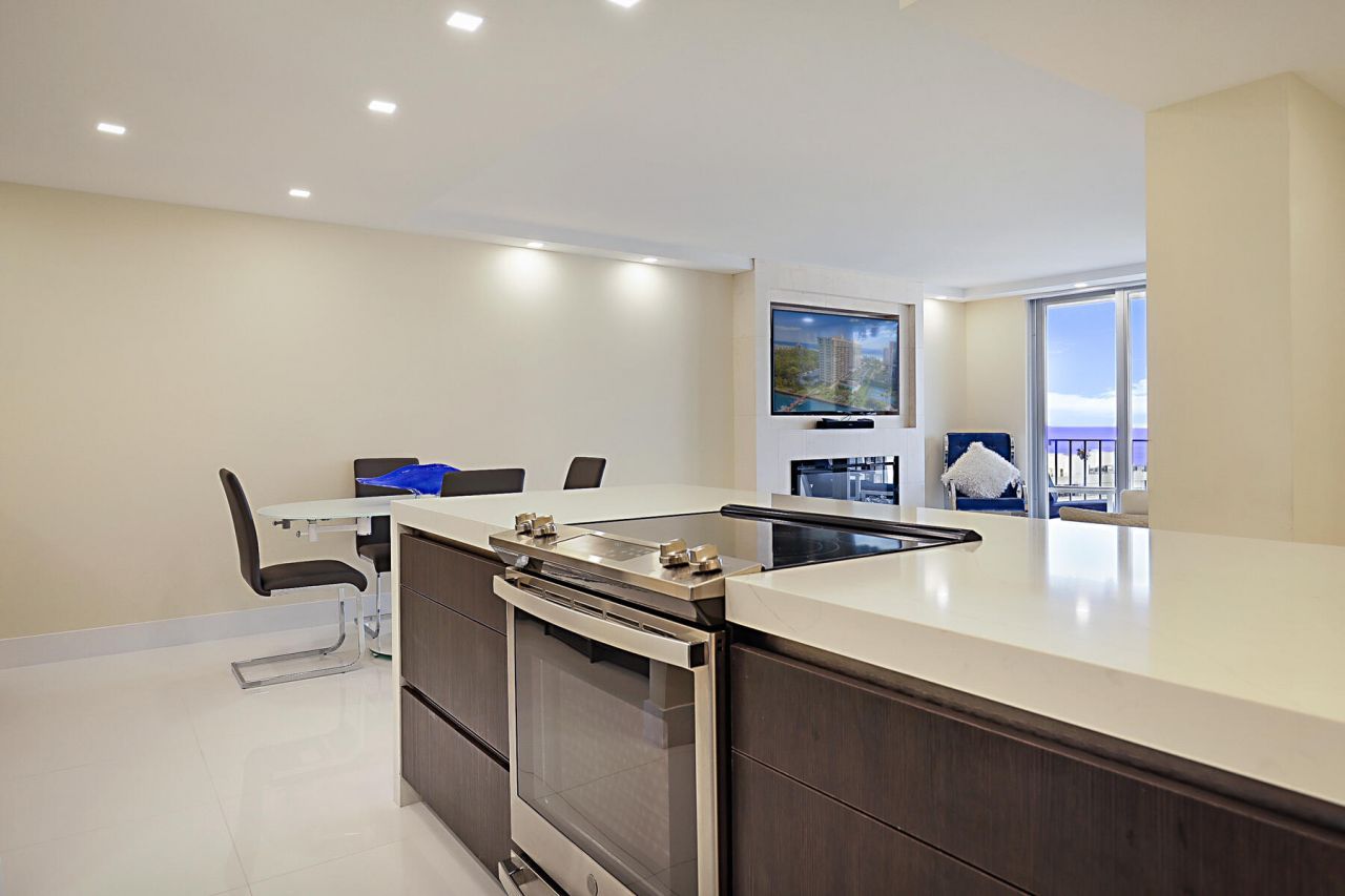 2121 N Ocean Boulevard, Unit 1605e, Boca Raton, FL 33431 Photo