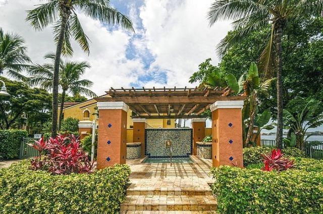 160 Yacht Club 206 Way, Unit 206, Hypoluxo, FL 33462 Photo