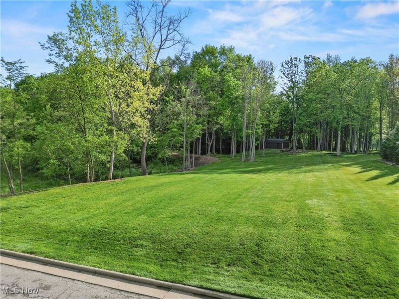 5370 Clingan Trails Boulevard, Struthers, OH 44471 Photo 1