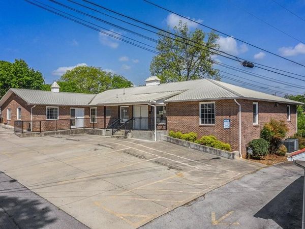 1228 Circle Drive, Dandridge, TN 37725