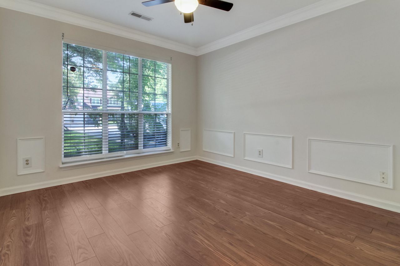 709 Black Oak Boulevard Photo 19