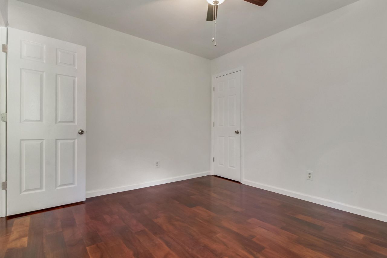 709 Black Oak Boulevard Photo 22