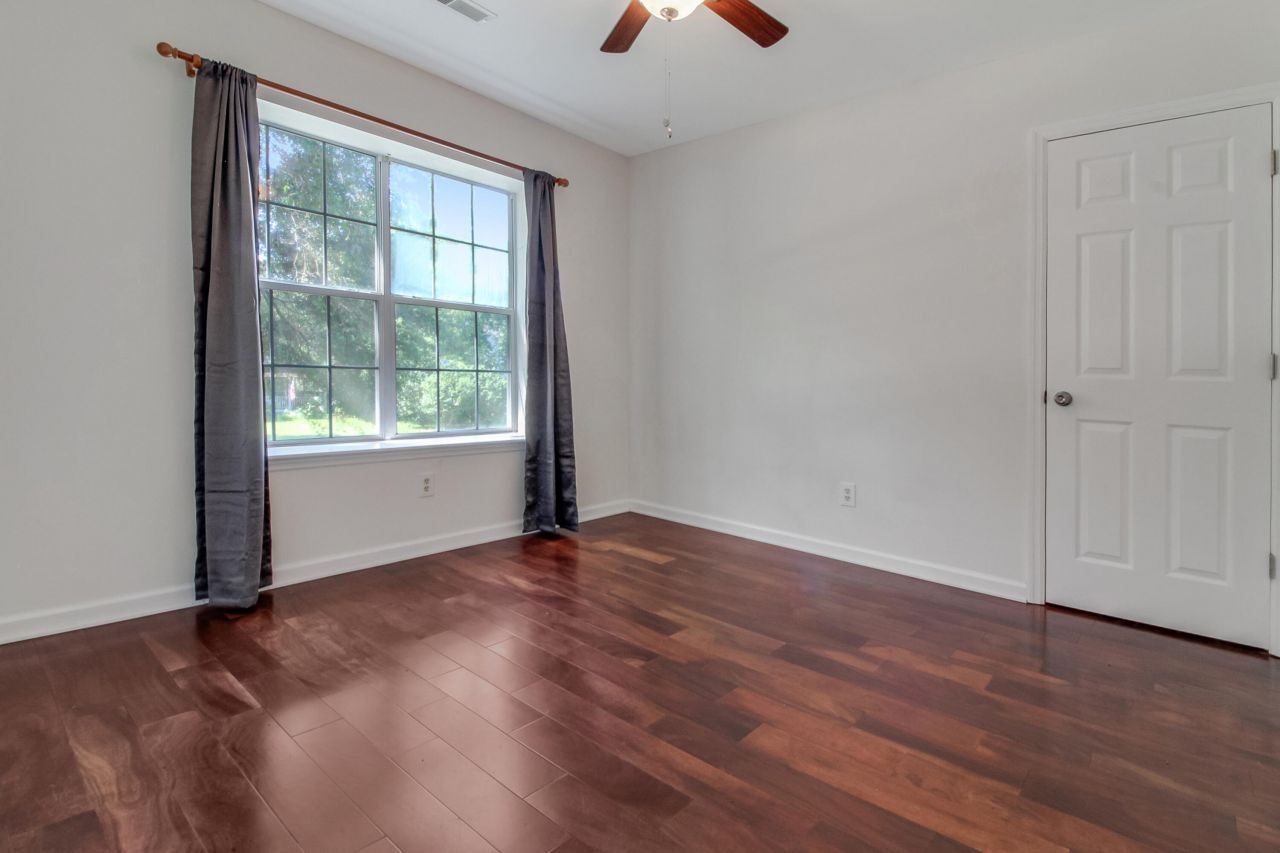 709 Black Oak Boulevard Photo 26