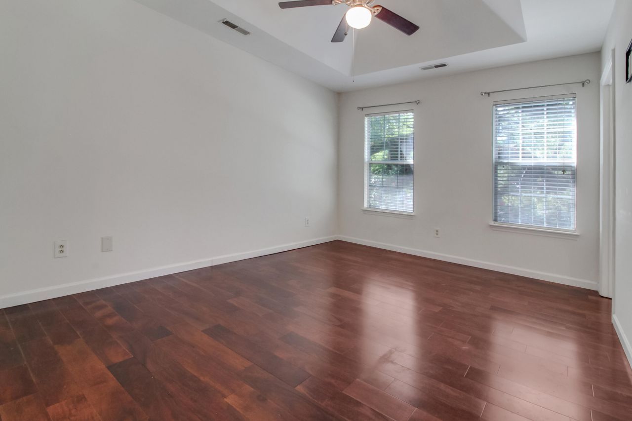 709 Black Oak Boulevard Photo 29