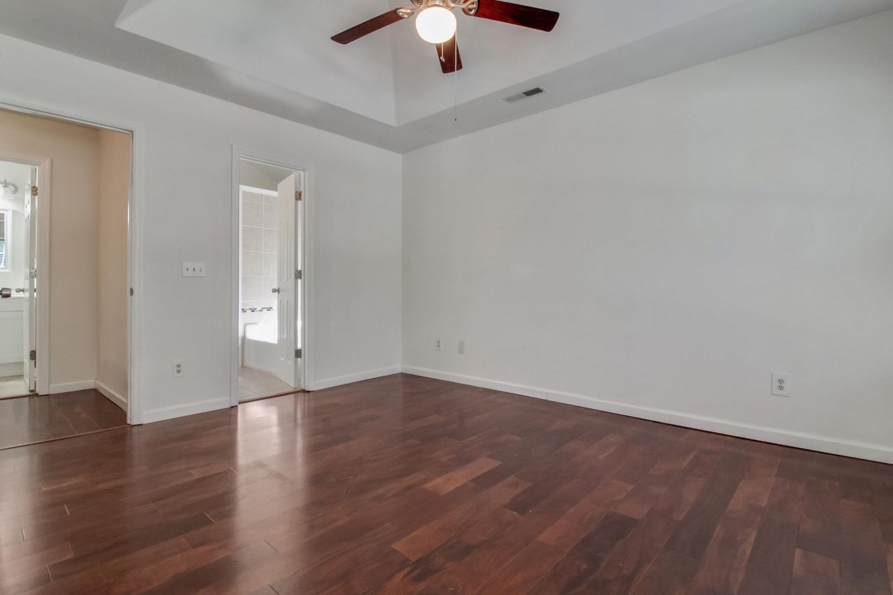 709 Black Oak Boulevard Photo 31