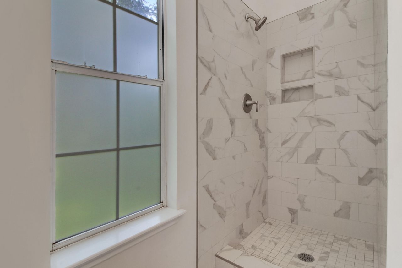 709 Black Oak Boulevard Photo 35