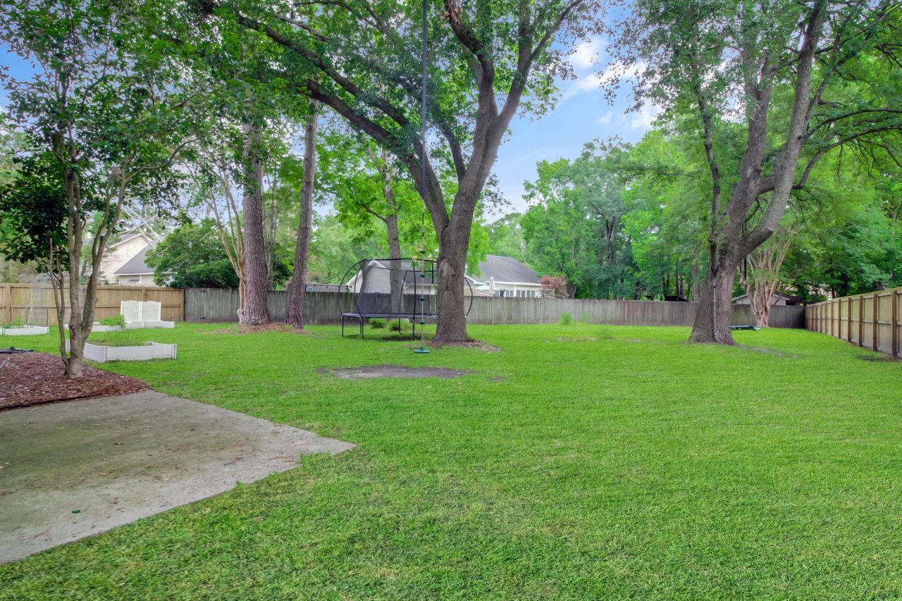 709 Black Oak Boulevard Photo 36