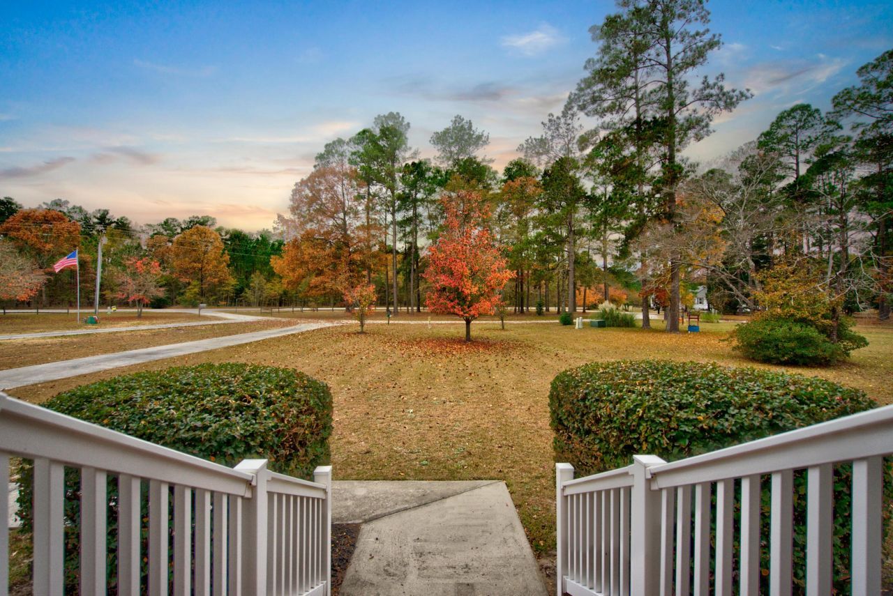 20 Thunder Circle Photo 5