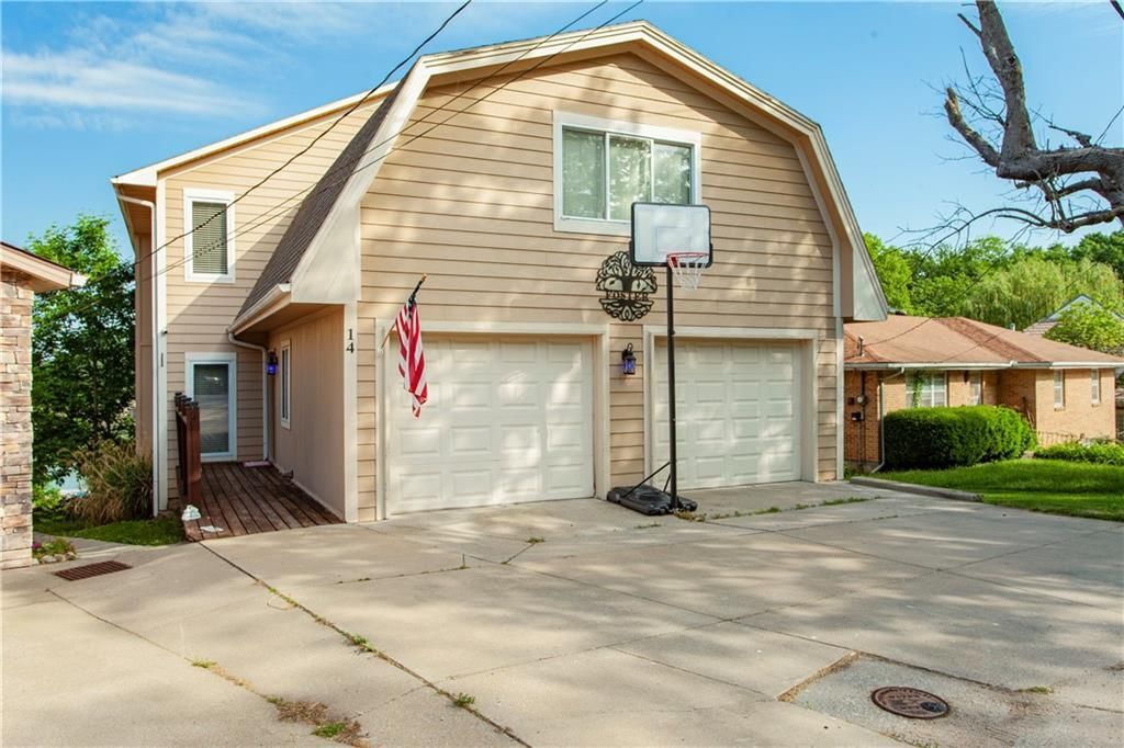 14 Emerald Shore Drive, Lake Tapawingo, MO 64015 Main Photo