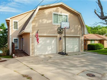 14 Emerald Shore Drive, Lake Tapawingo, MO 64015